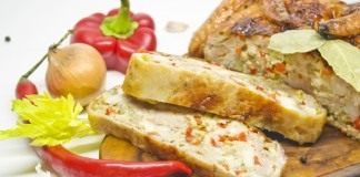 Фаршированная курица с овощами и панчеттой