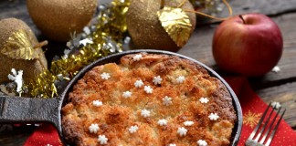 Вкусный пирог с яблоками и кокосом