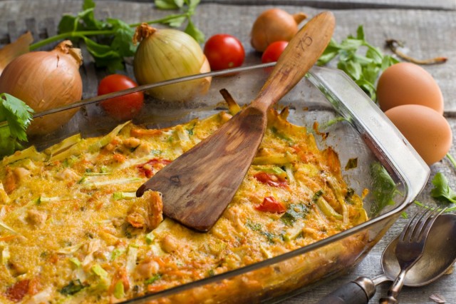Запеканка из кабачков с курицей — без муки и лишних калорий Запеканка из кабачков с курицей — без муки и лишних калорий