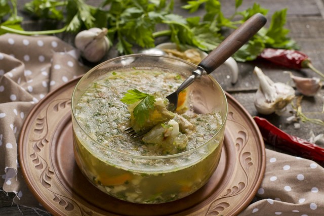 Заливное из курицы, или диетический холодец Заливное из курицы, или диетический холодец