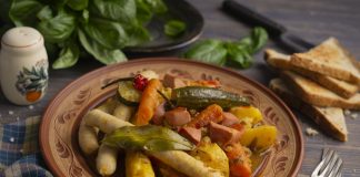Вкусная дымдама с колбасками