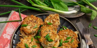 Быстрые куриные котлеты «Растрёпки» с капустой