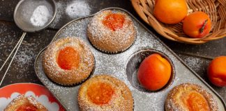 Быстрые кексы с абрикосами
