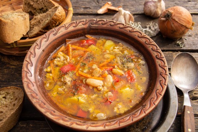 Вкусный суп с мясным фаршем и овощами на скорую руку Вкусный суп с мясным фаршем и овощами на скорую руку
