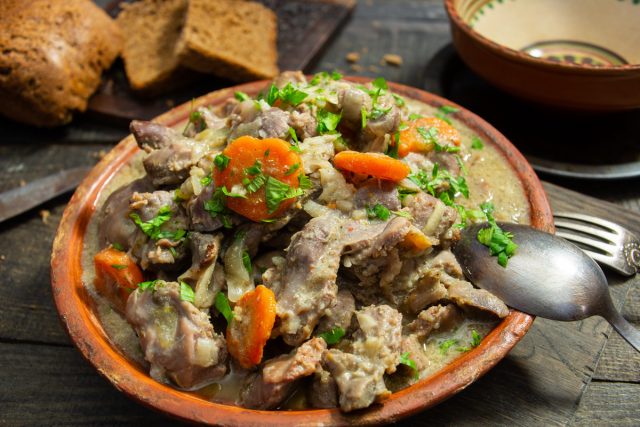Куриные желудки по-итальянски Куриные желудки по-итальянски